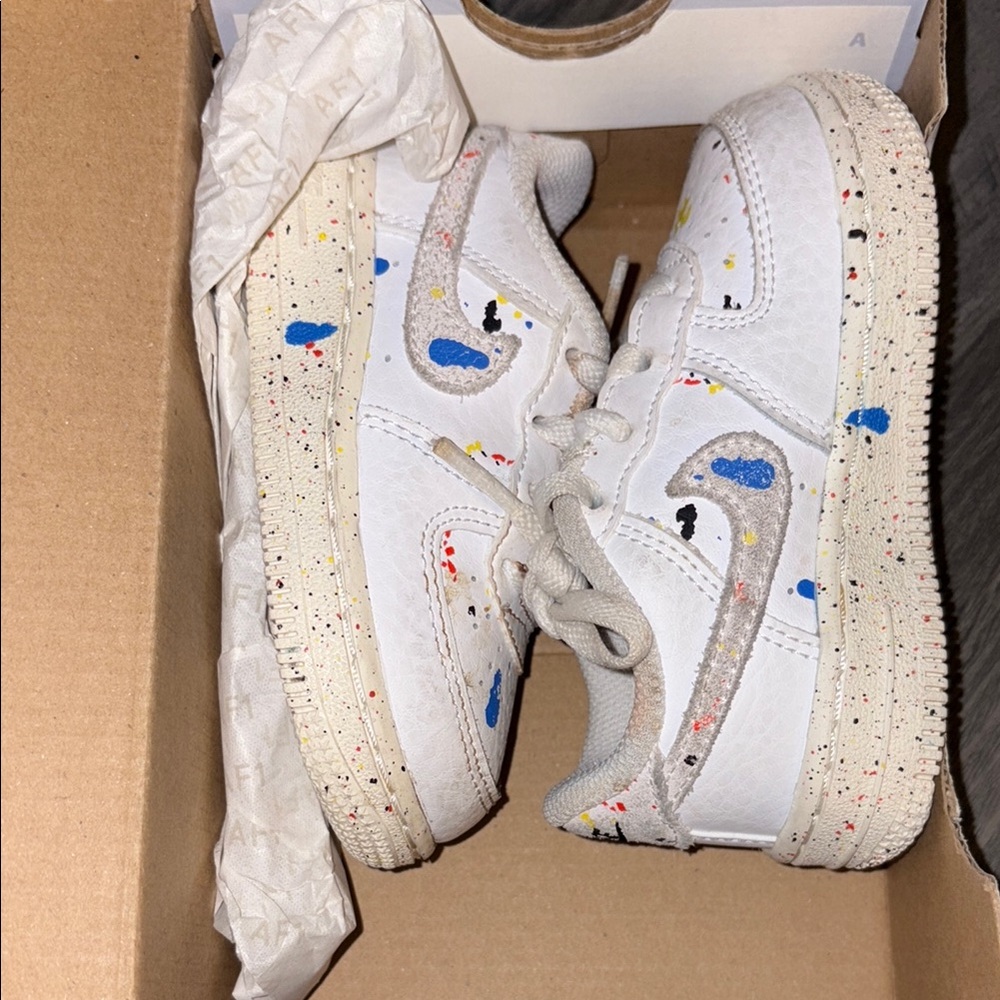 White Air Force Colorful Paint Splatter - can throw them in the washer machine